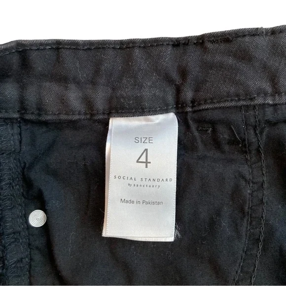 Social Standard by Sanctuary Women’s black camo ankle skinny jeans, Sz 4 - Picture 9 of 13